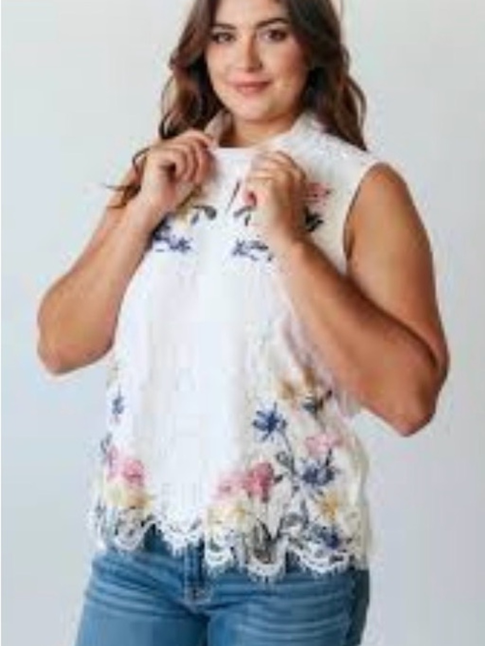 White House Black Market White Floral Embroidered Lace Trim Sleeveless Camisole
